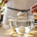 oeuf qui flottent